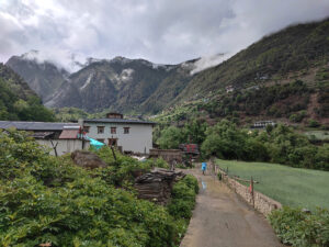 雲南省・雨崩、冰湖、神瀑、神湖の写真 神の村トレッキング2-9