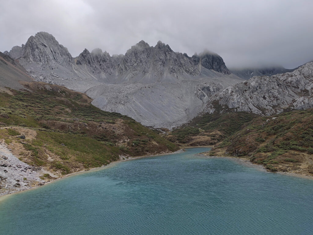 雲南省・阿布吉措の写真　シャンバラを歩く3-3