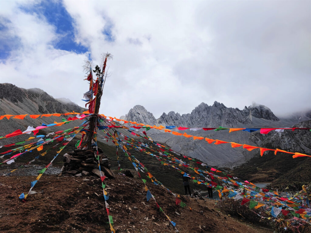 雲南省・阿布吉措の写真　シャンバラを歩く4-2