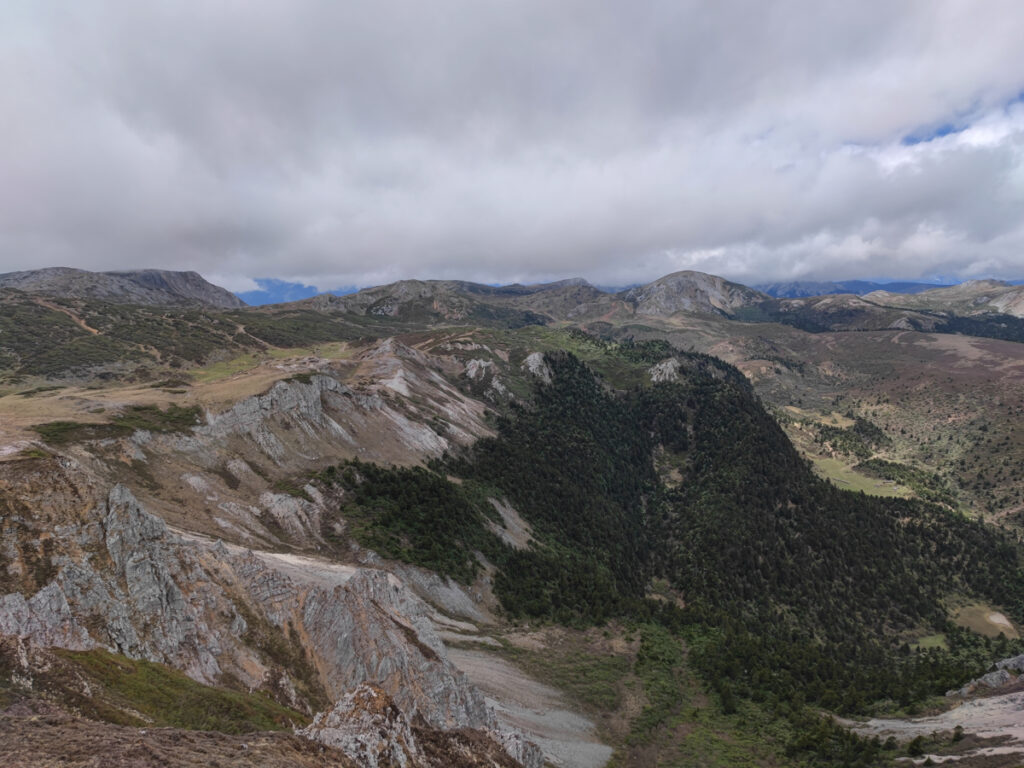 雲南省・香格里拉（シャングリラ）石卡雪山の写真　茶馬古道に聳える聖なる雪山-5