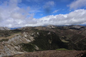 雲南省・香格里拉（シャングリラ）石卡雪山の写真　茶馬古道に聳える聖なる雪山-6