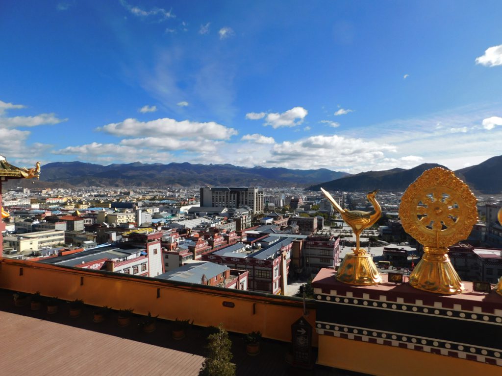 雲南省・香格里拉（シャングリラ）の写真　心中の日月-4