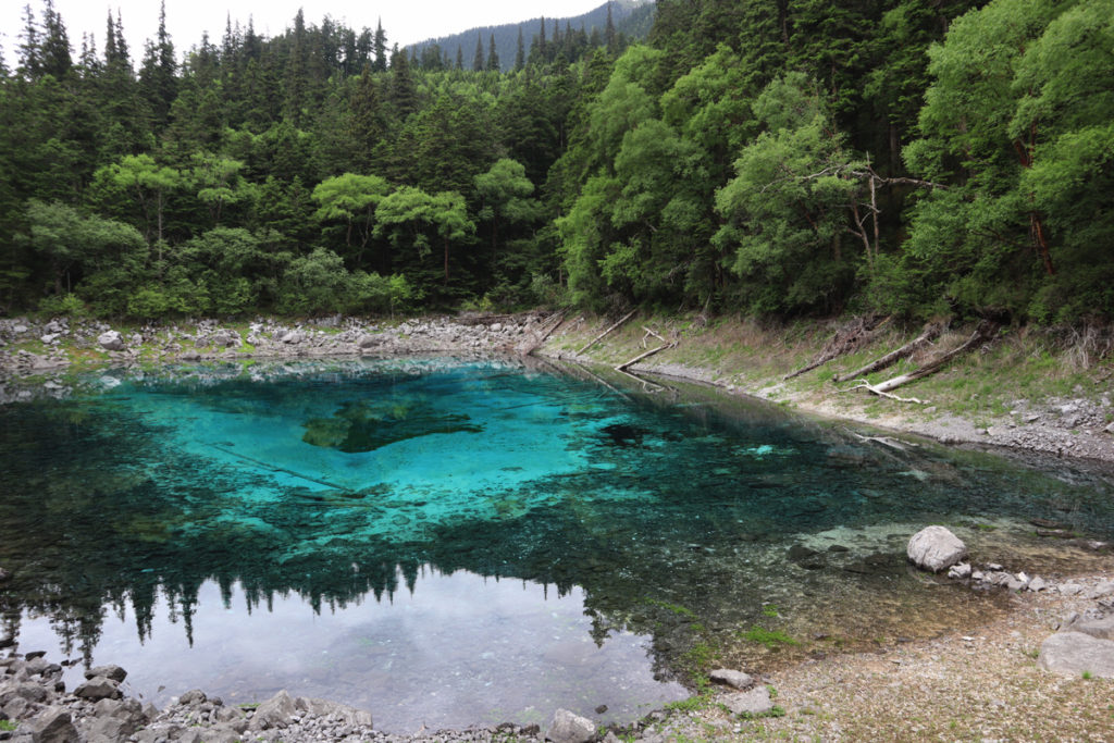 四川省・九寨溝の写真　チベットの愛に育まれた世界自然遺産2-1