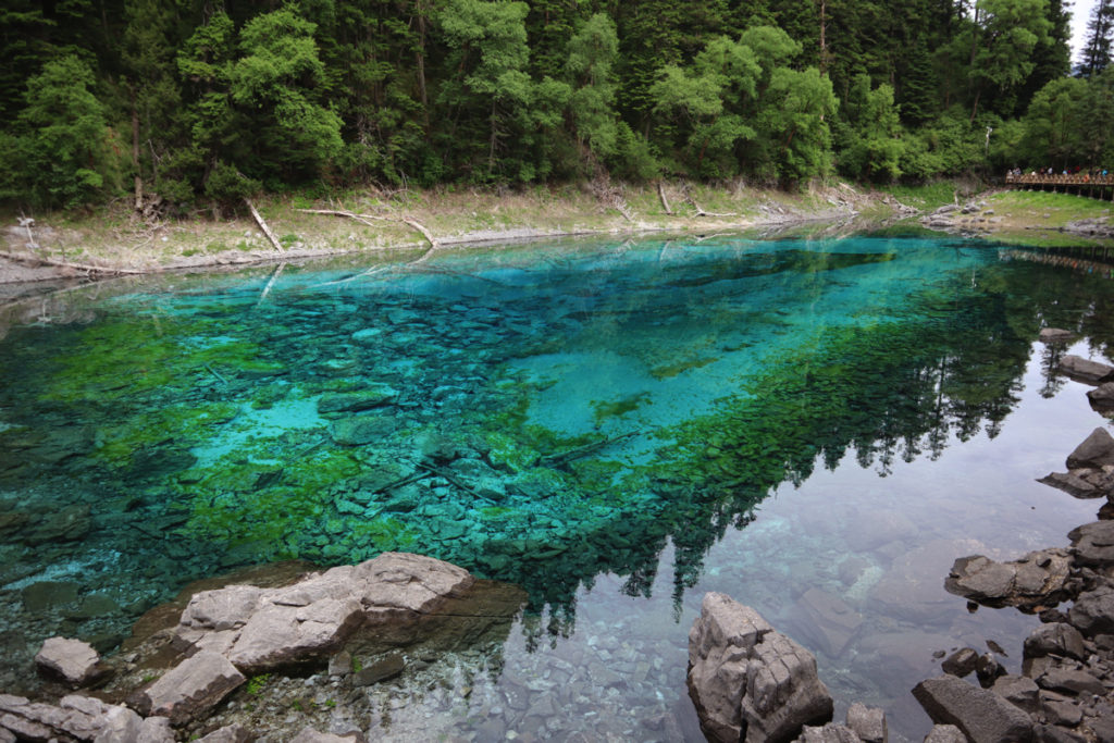 四川省・九寨溝の写真　チベットの愛に育まれた世界自然遺産2-2