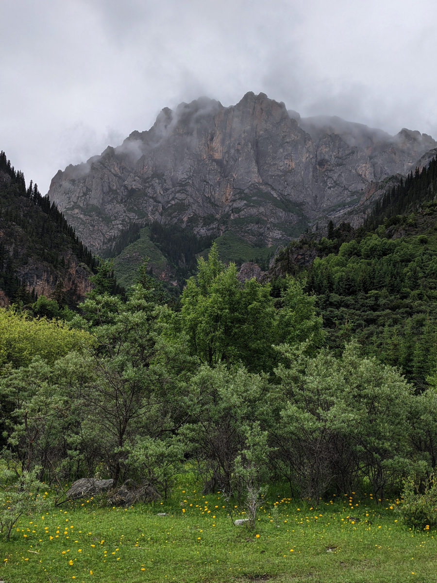 甘粛省・扎ガ那（ツァガナ）の写真　神仙が住む天上のツァガナ-5