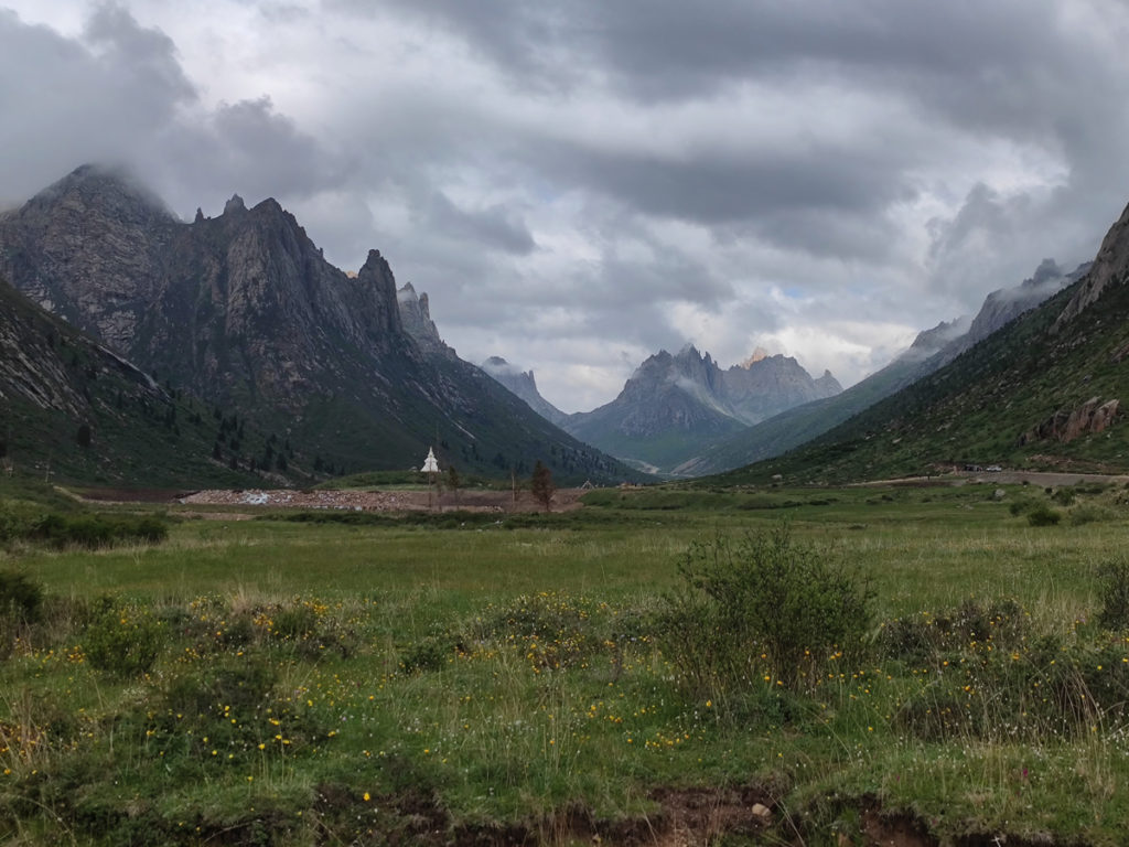 四川省・青海省・連宝叶則・年保玉則の写真　巴顔喀拉（パヤカラ）山脈の神界トレッキング-5