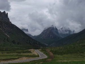 四川省・青海省・連宝叶則・年保玉則の写真　巴顔喀拉（パヤカラ）山脈の神界トレッキング-8
