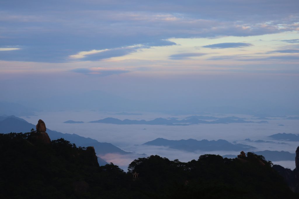 安徽省・黄山の写真 “天井図画”の奇岩の地5-5