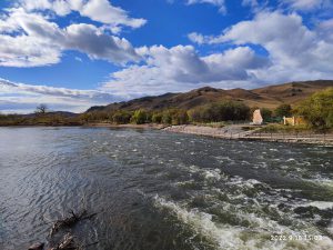 内蒙古自治区・呼倫貝尓大草原と大興安嶺の写真　大興安嶺の秋2-6