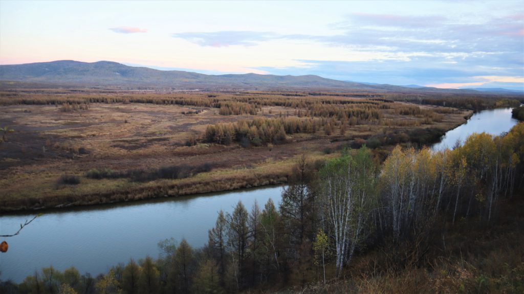 内蒙古自治区・呼倫貝尓大草原と大興安嶺の写真　大興安嶺の秋3-2