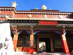 雲南省・香格里拉郊外 （松贊寺、納帕海、普達措国家公園）の写真　失われた地平線を求めて-6