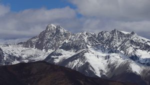 四川省・の写真　神山を仰ぎ格聶（グニエ）南綫を行く2-6
