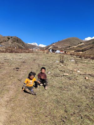 四川省・の写真 神山を仰ぎ格聶(グニエ)南綫を行く6-10