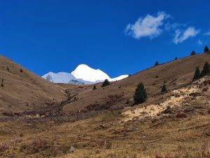 四川省・の写真　神山を仰ぎ格聶（グニエ）南綫を行く7-6