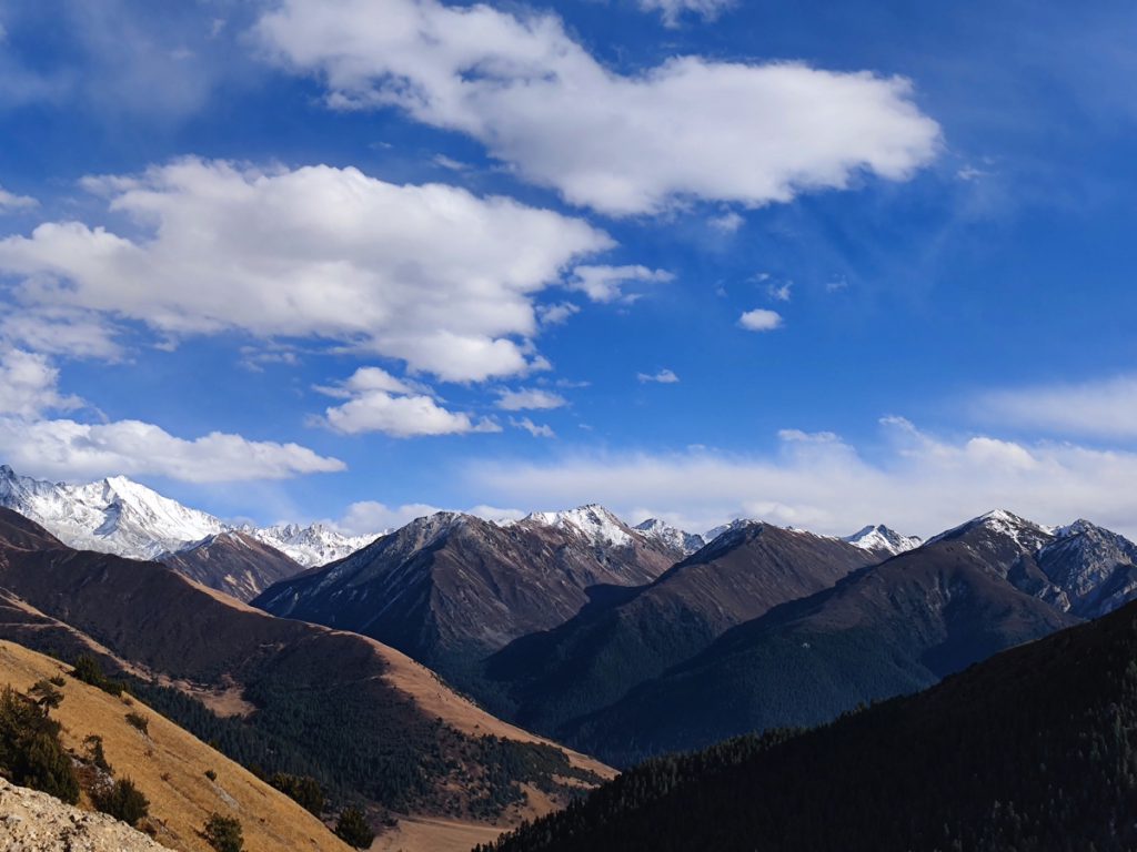 四川省・の写真　海抜5千ｍの扎瓦拉峠を越え巴搪、理塘へ2-2