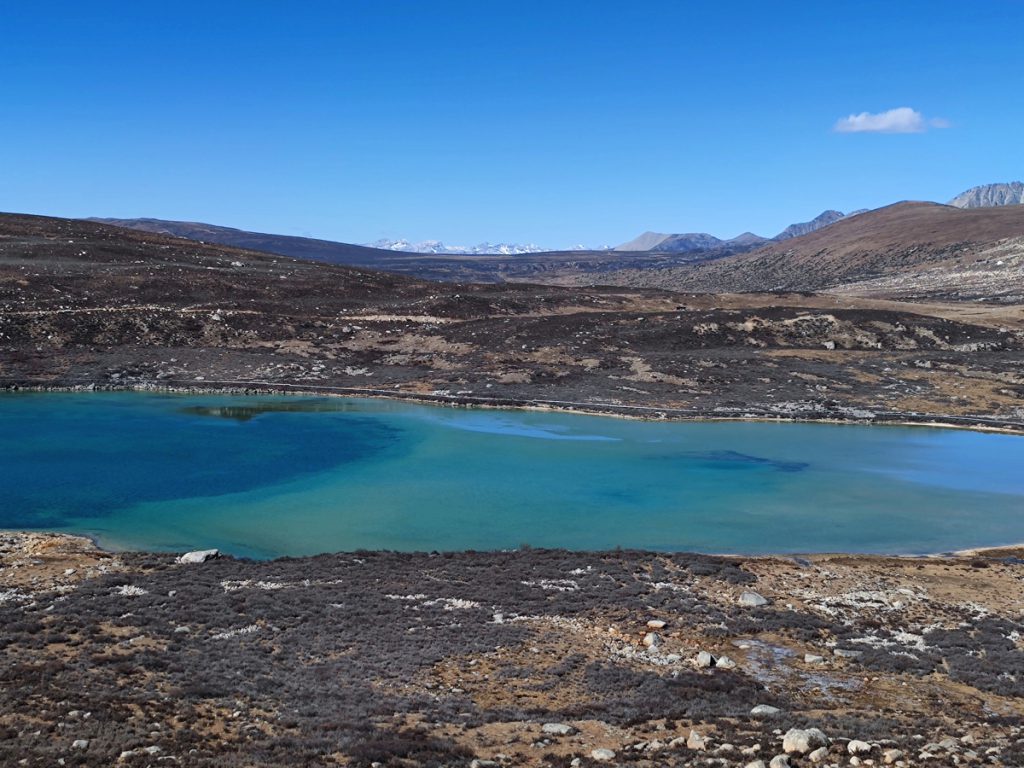 四川省・の写真 海抜5千mの扎瓦拉峠を越え巴搪、理塘へ5-5