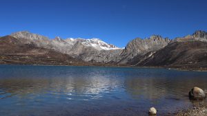 四川省・の写真 海抜5千mの扎瓦拉峠を越え巴搪、理塘へ5-7