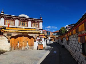 四川省・の写真　海抜5千ｍの扎瓦拉峠を越え巴搪、理塘へ7-10