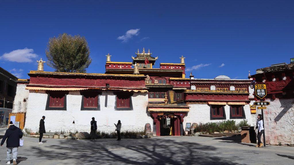 四川省・の写真　海抜5千ｍの扎瓦拉峠を越え巴搪、理塘へ7-3