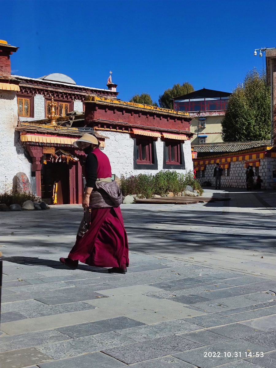 四川省・の写真　海抜5千ｍの扎瓦拉峠を越え巴搪、理塘へ7-5