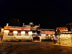 四川省・の写真　海抜5千ｍの扎瓦拉峠を越え巴搪、理塘へ7-6