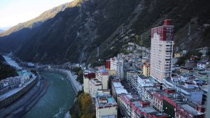 四川省・冷嘎措、楽山大仏の写真　貢嘎崇拝-11