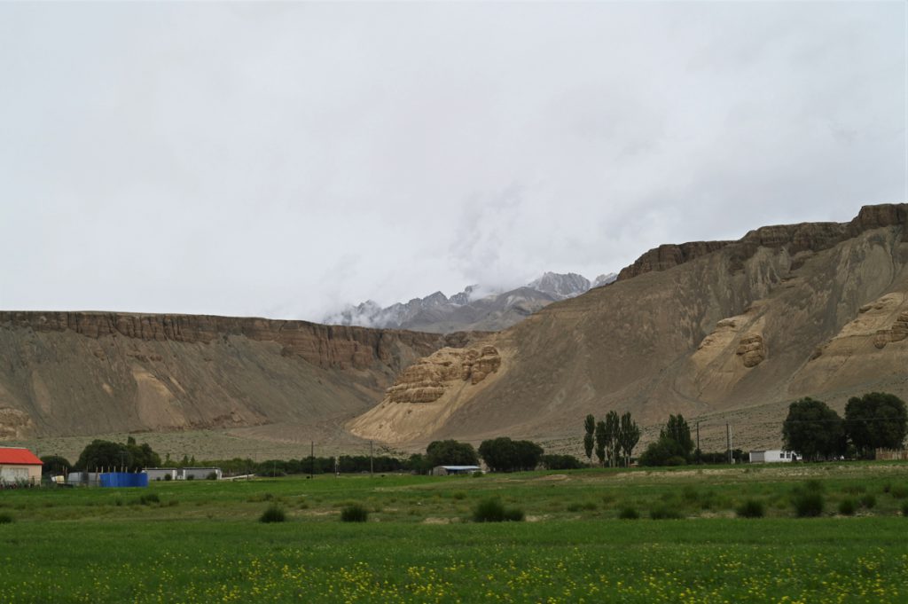 新疆ウィグル自治区・パミール高原・パンロン古道・ムスタク氷河の写真　世界の屋根と氷河-5