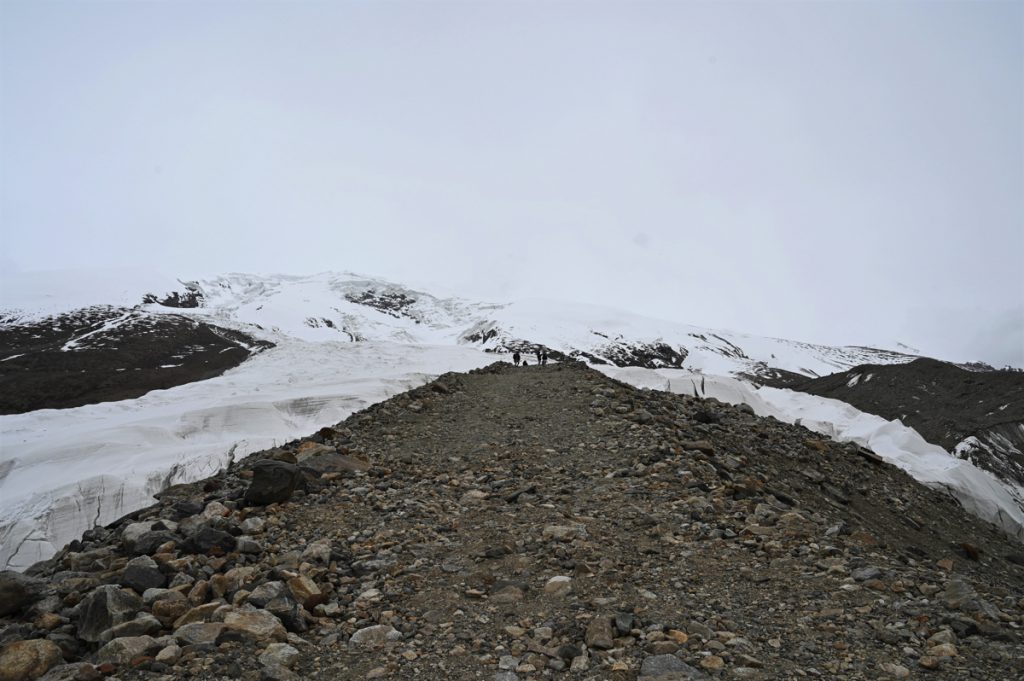 新疆ウィグル自治区・の写真 世界の屋根と氷河6-5