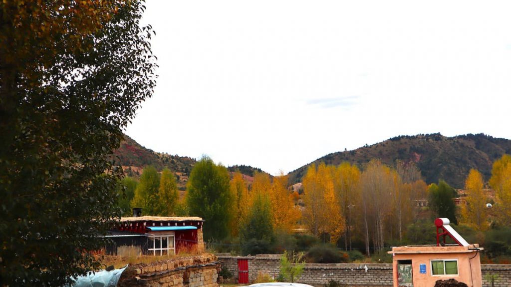 四川省・措普溝（ツォプコウ）と巴巴（ババ）海の写真　亞丁から白玉へ-4