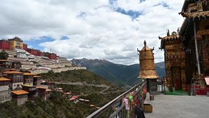四川省・十明佛学院と白玉寺の写真　海抜５千mの仏教学院-8