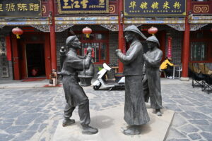 青海省・丹ガ尓（タンガル）古城／西寧塔尓寺／西寧駱駝寺の写真　青海省の明代古城と寺-9