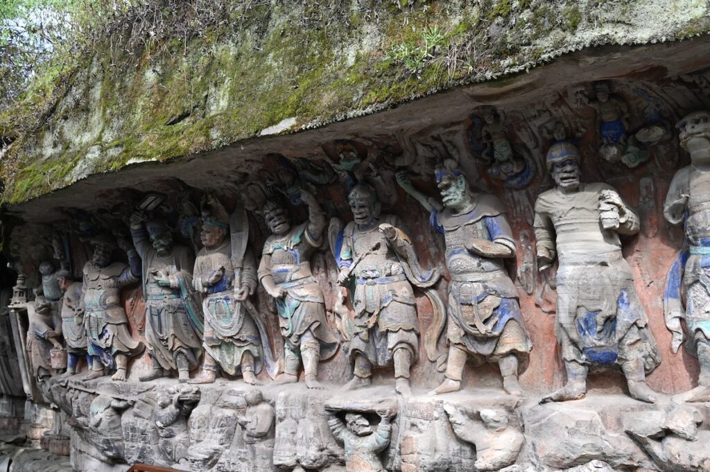 重慶・の写真　美麗重慶と千年石刻4-5