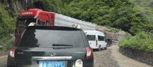 四川省・四姑娘山渓谷、中路蔵寨の写真　四姑娘山（スクニャン山）の渓谷を歩き中路蔵寨を訪ねる-7