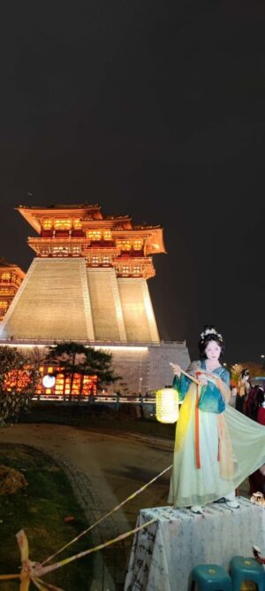 河南省・洛陽、龍門峡の写真　中原の都、洛陽應天門と牡丹-9