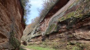 陝西省・甘泉大峡谷／延安の写真　岩と光の夢の回廊-11