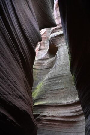 陝西省・甘泉大峡谷／延安の写真　岩と光の夢の回廊-7