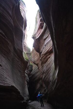 陝西省・甘泉大峡谷／延安の写真　岩と光の夢の回廊-9